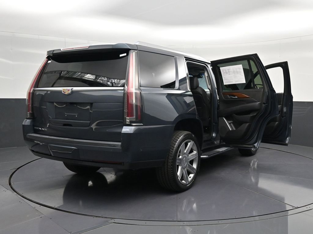 Used 2019 Cadillac Escalade Luxury RWD image 41