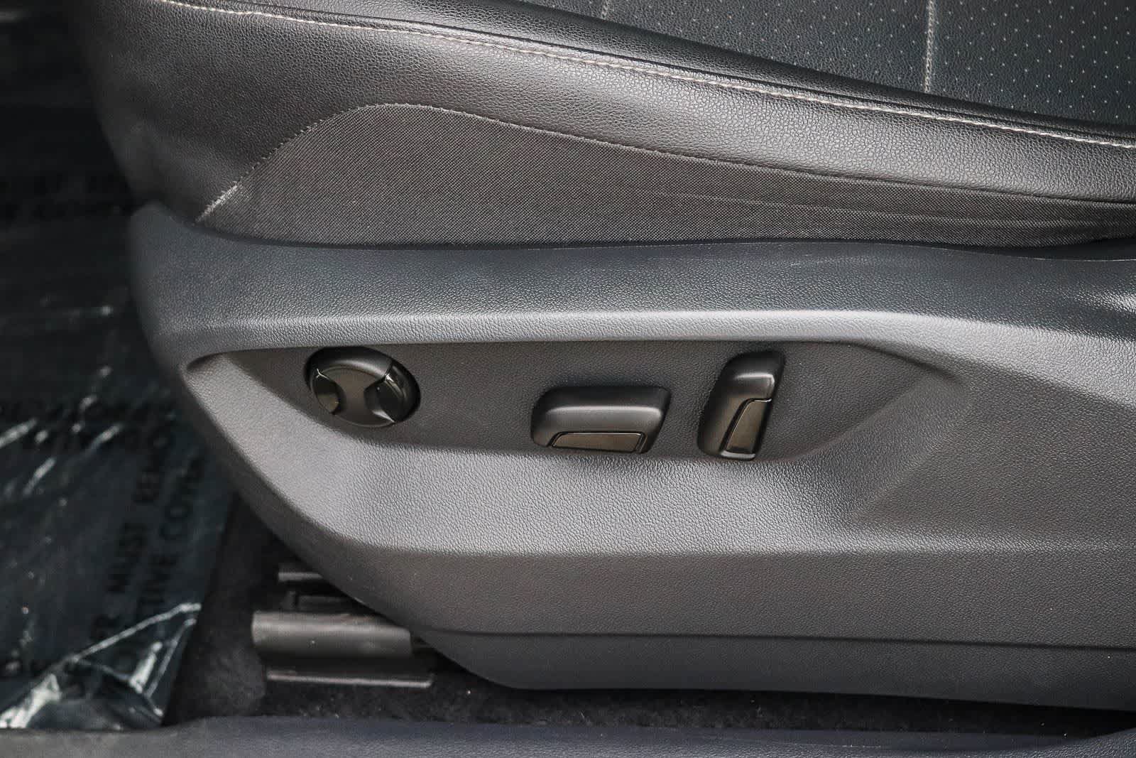 Used 2020 Volkswagen Tiguan SE FWD image 21
