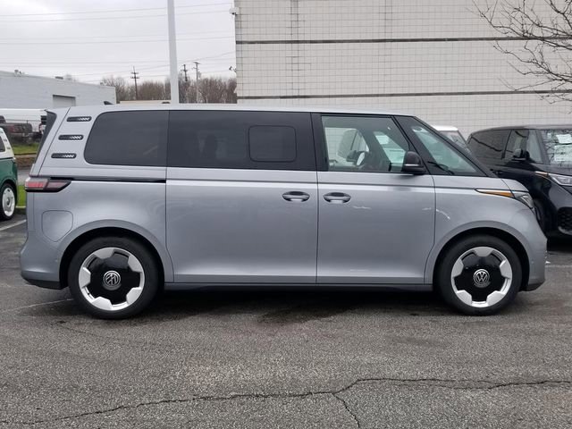 New 2025 Volkswagen ID. Buzz Pro S image 2