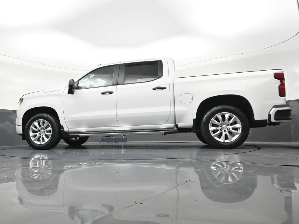 Used 2023 Chevrolet Silverado 1500 Custom RWD image 24