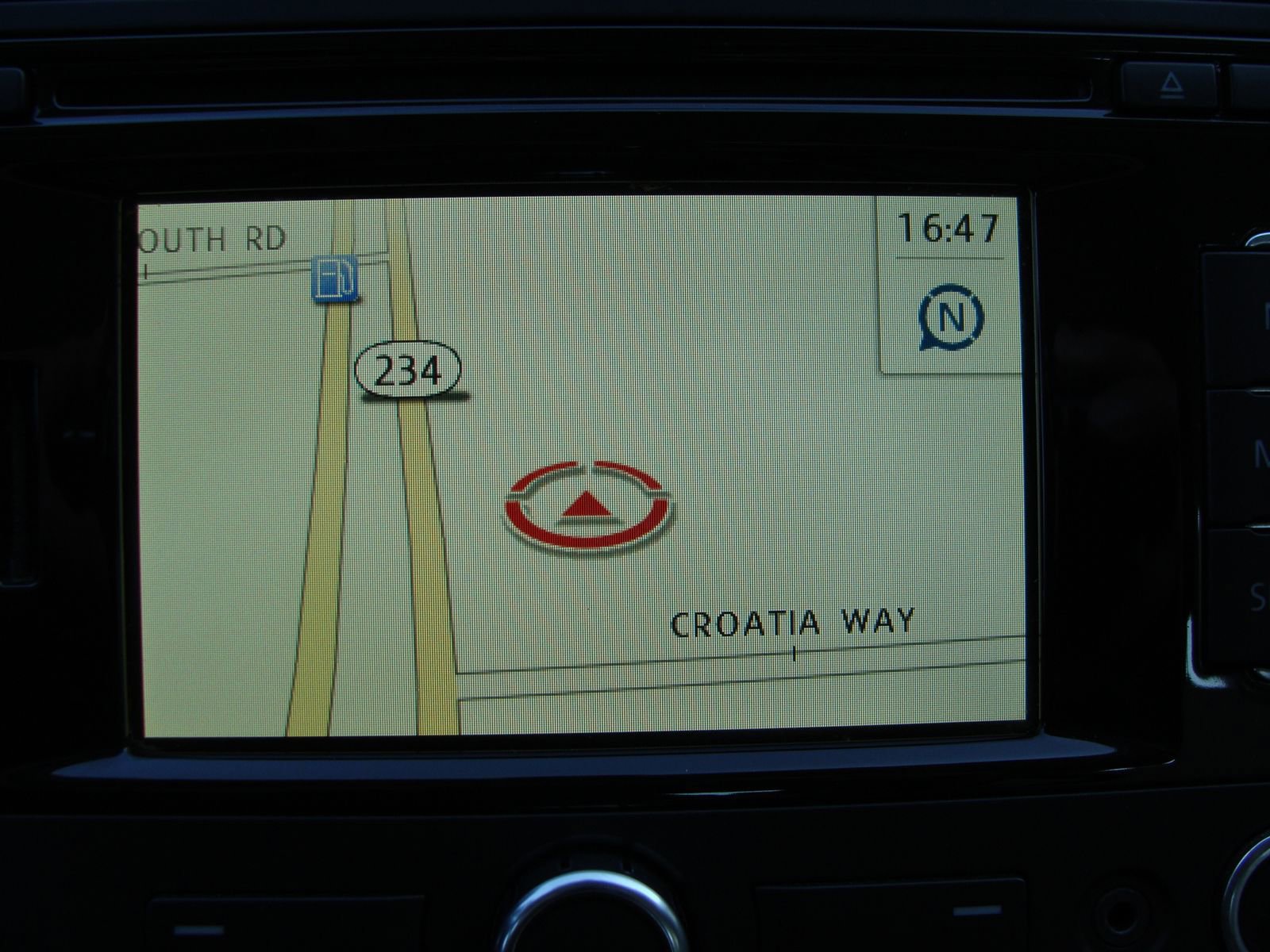 Used 2014 Volkswagen CC R-Line image 12