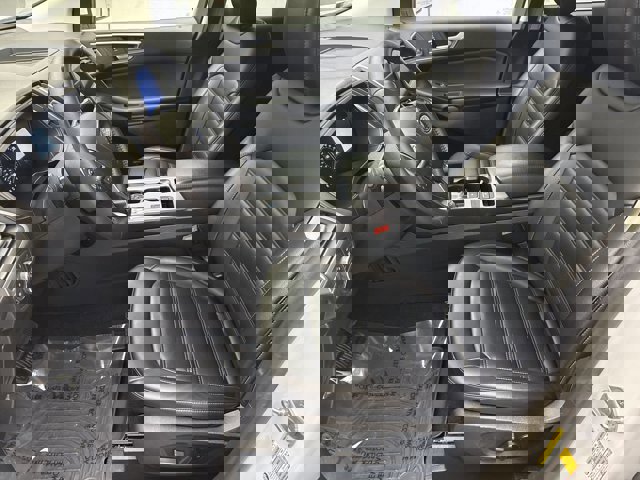 Used 2022 Ford Edge SEL w/ Convenience Package image 11