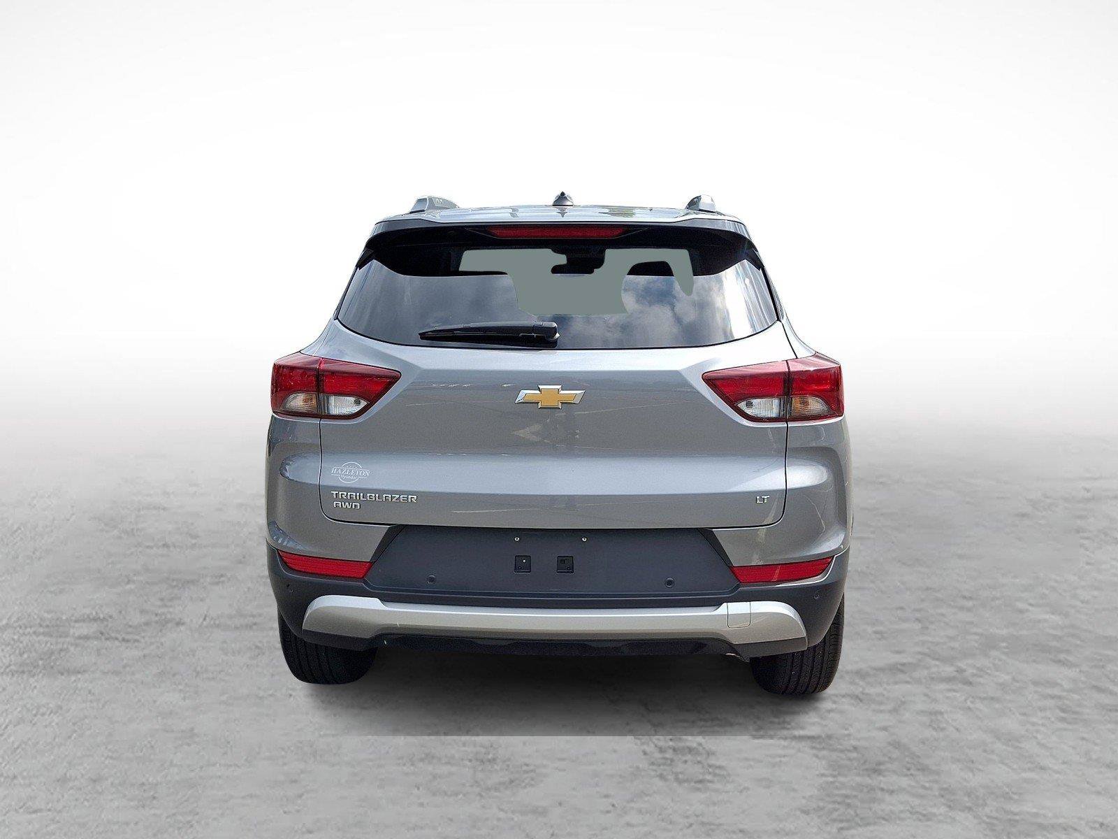 Used 2024 Chevrolet TrailBlazer LT w/ LT Cold Weather Package AWD/4WD image 5