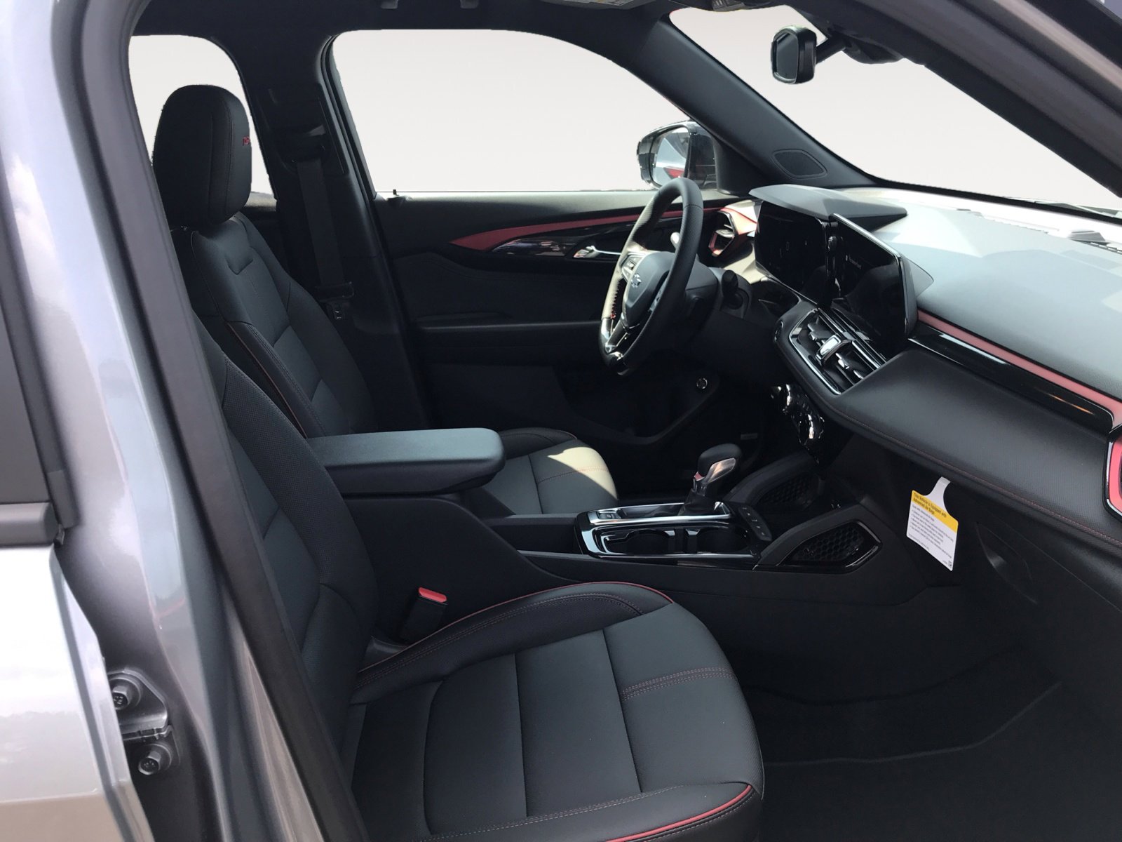 New 2025 Chevrolet TrailBlazer RS w/ Convenience Package image 15