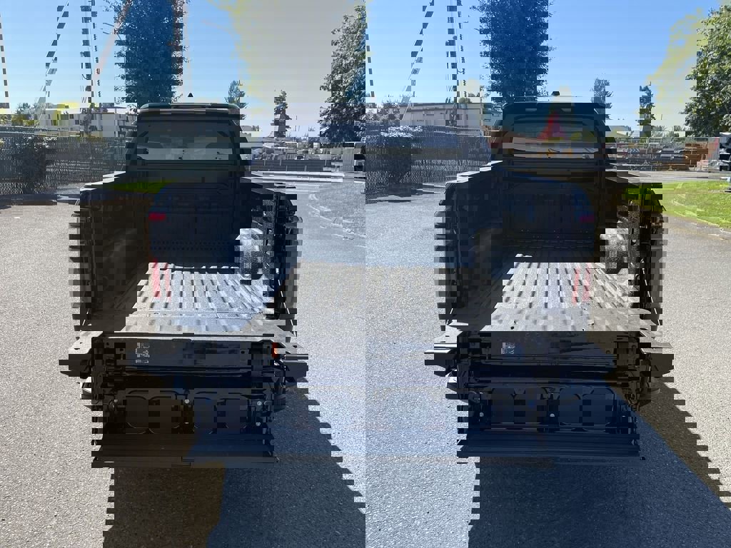 New 2026 GMC Sierra EV Elevation w/ Premium Package image 25