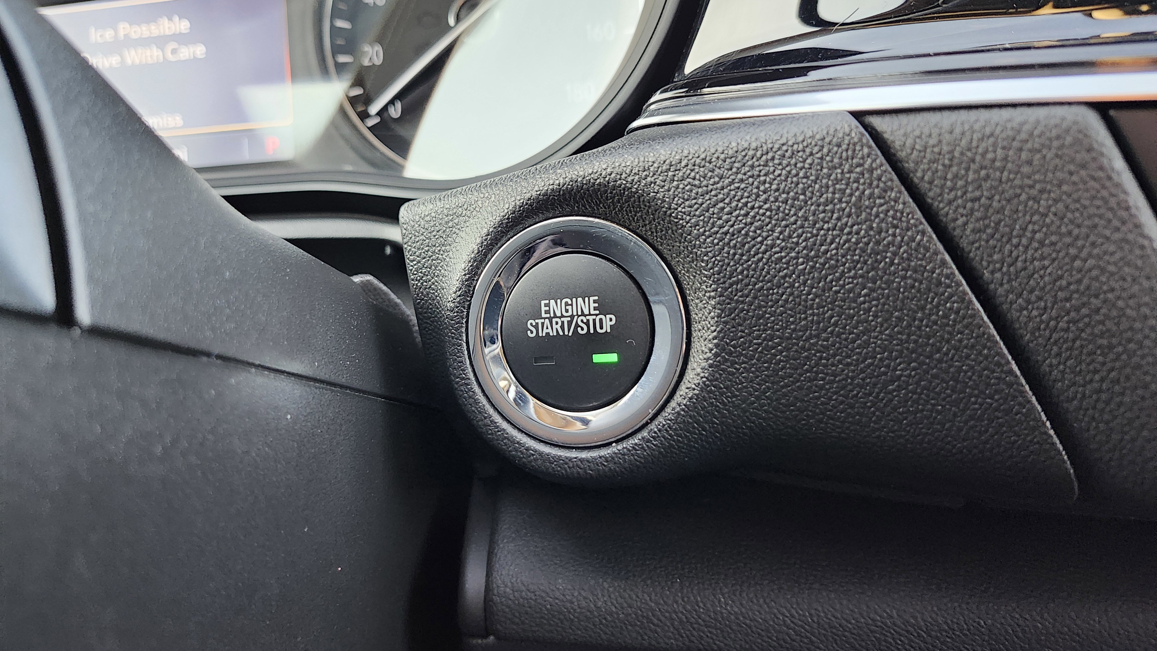 Used 2018 Buick Regal Essence w/ Driver Confidence Package #1 image 9