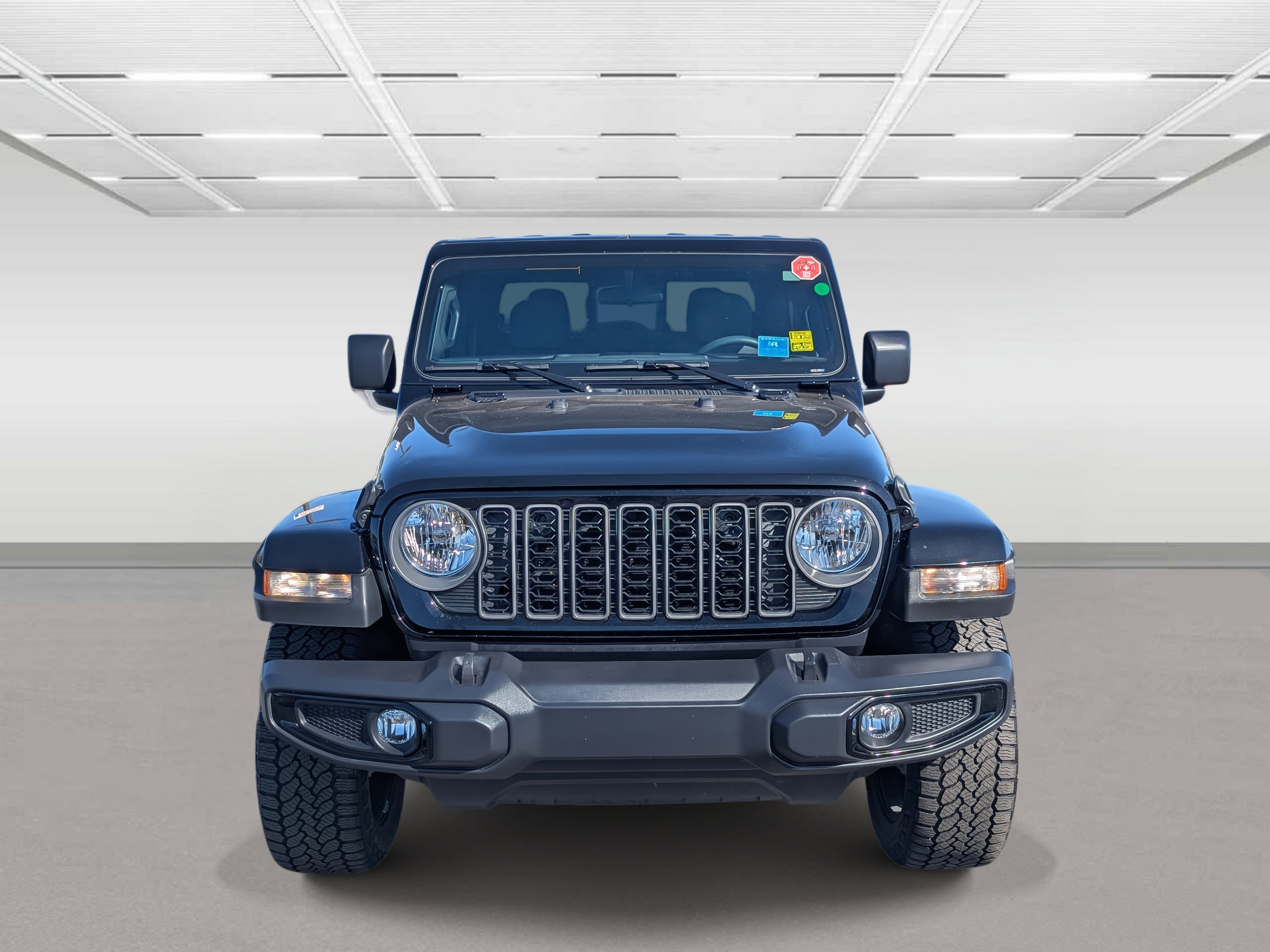 Used 2025 Jeep Gladiator Sport image 8