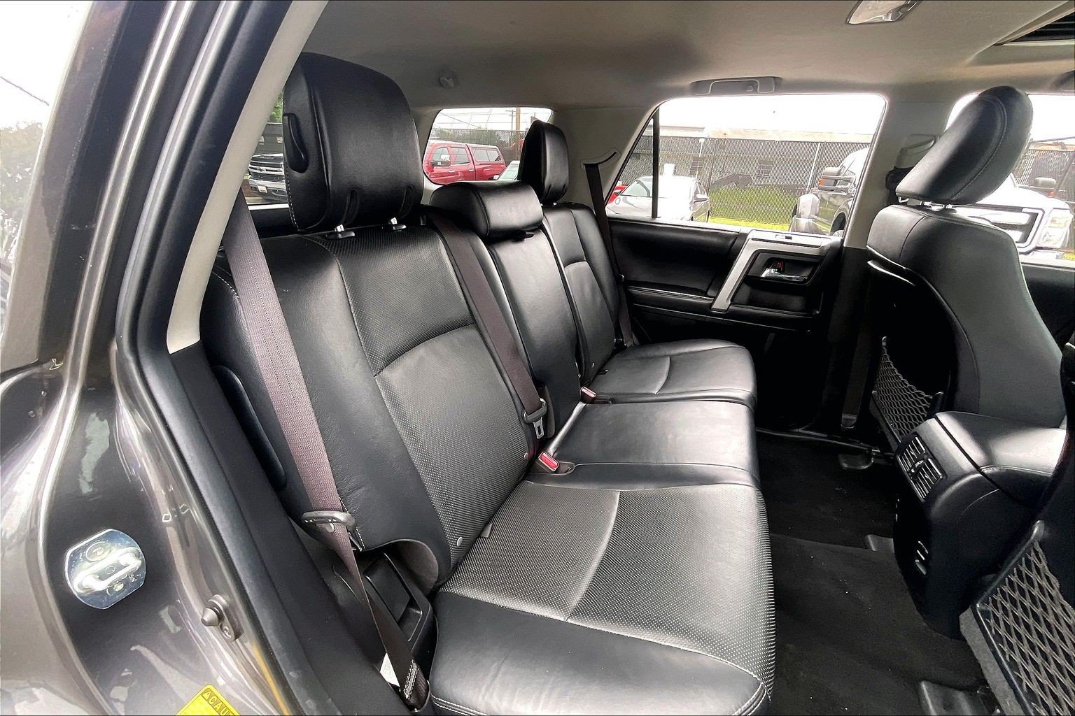 Used 2018 Toyota 4Runner Limited AWD/4WD image 32