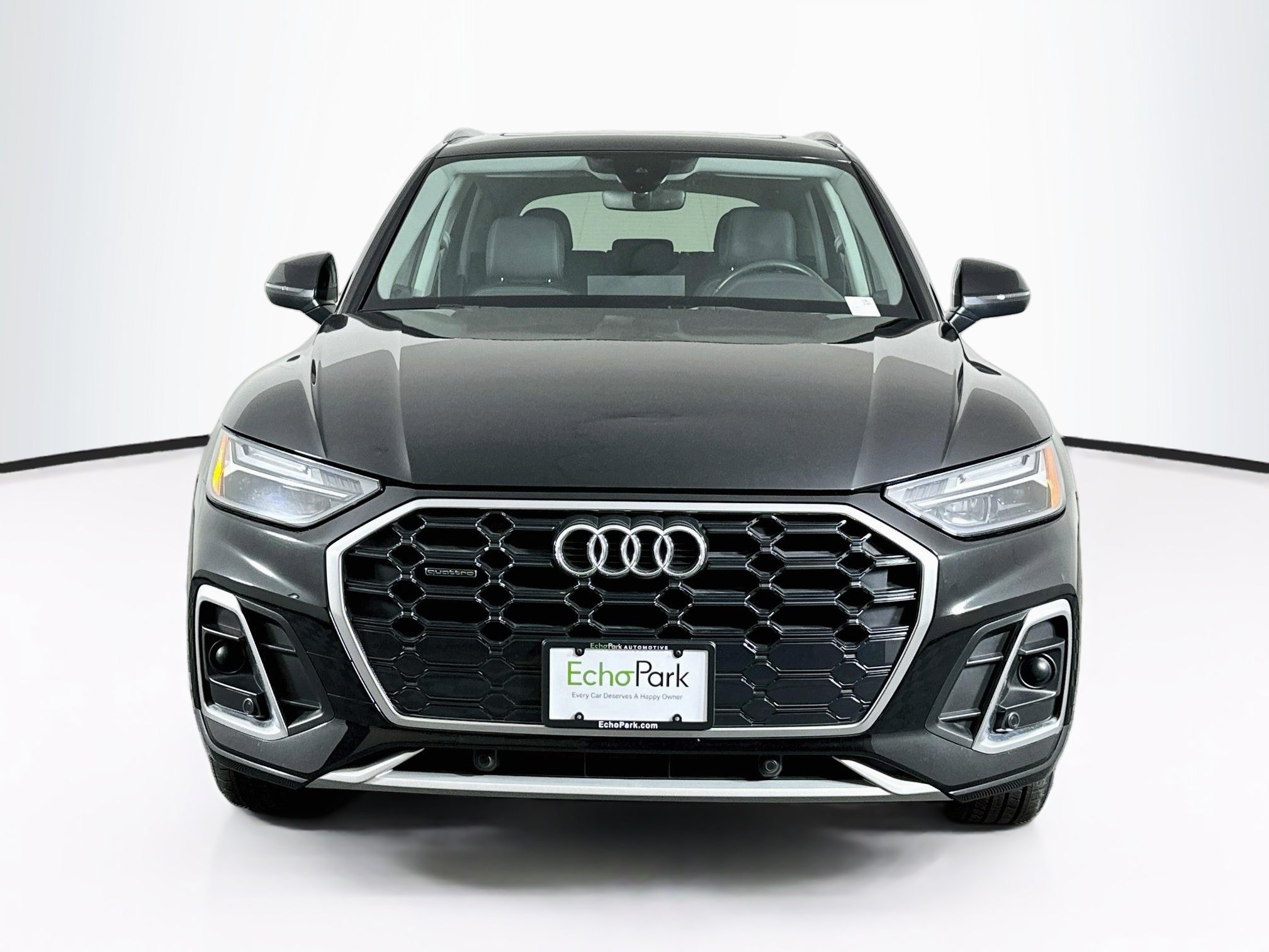 Used 2023 Audi Q5 2.0T Premium w/ Convenience Package AWD/4WD image 2