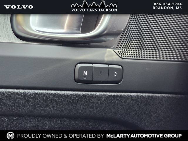Used 2024 Volvo XC40 B5 Plus w/ Protection Package Premier AWD/4WD image 19