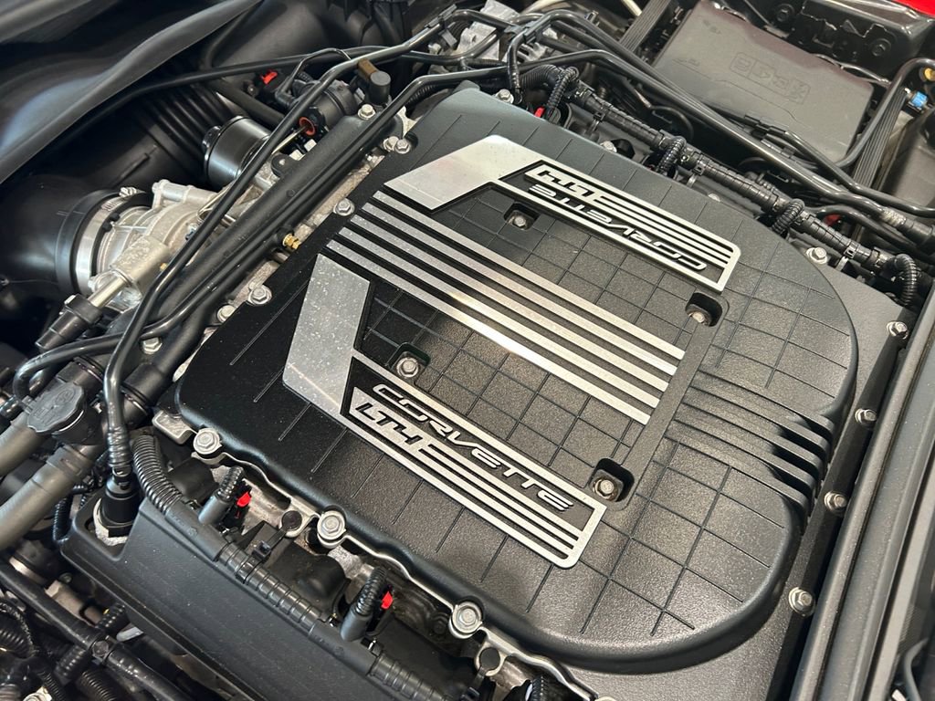 Used 2015 Chevrolet Corvette Z06 w/ 3LZ Preferred Equipment Group image 28