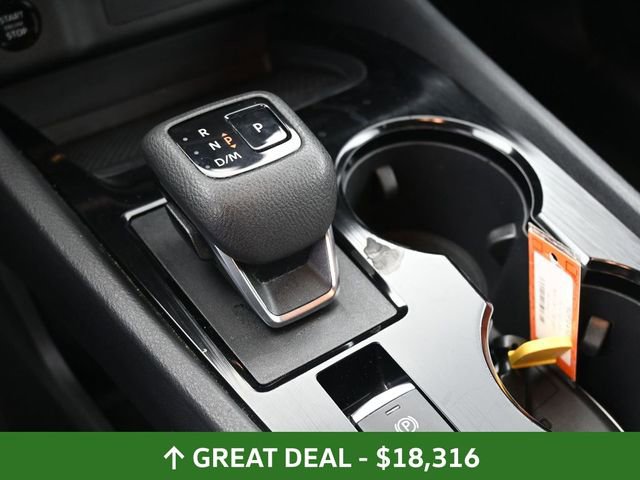 Used 2024 Nissan Rogue S image 24