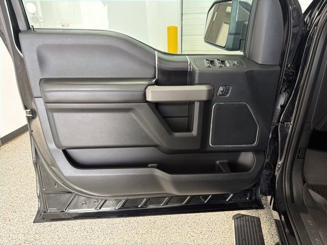 Used 2018 Ford F150 Platinum w/ Equipment Group 701A Luxury image 8