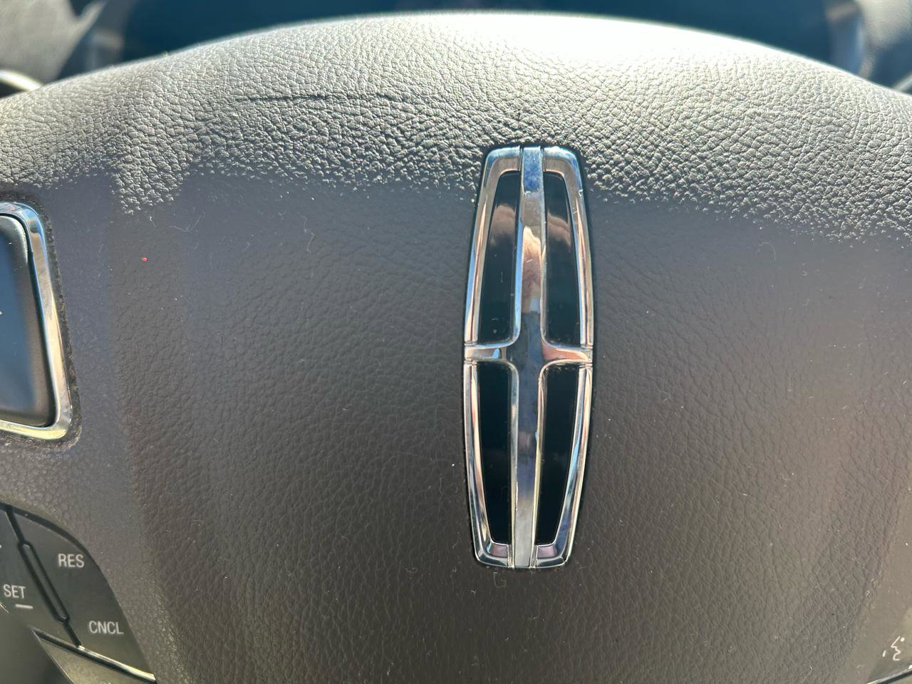 Used 2015 Lincoln MKZ Hybrid w/ Equipment Group 201A Select image 21