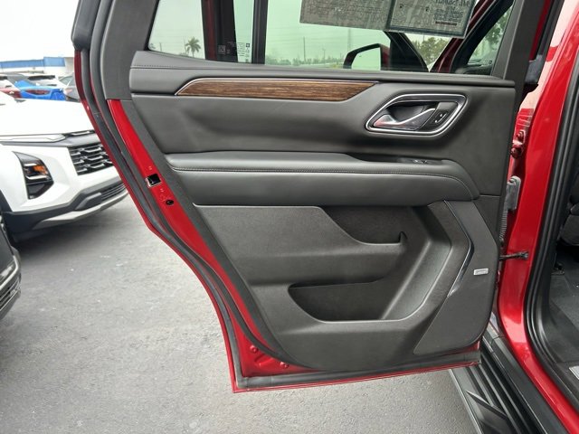 Used 2023 Chevrolet Tahoe High Country image 13