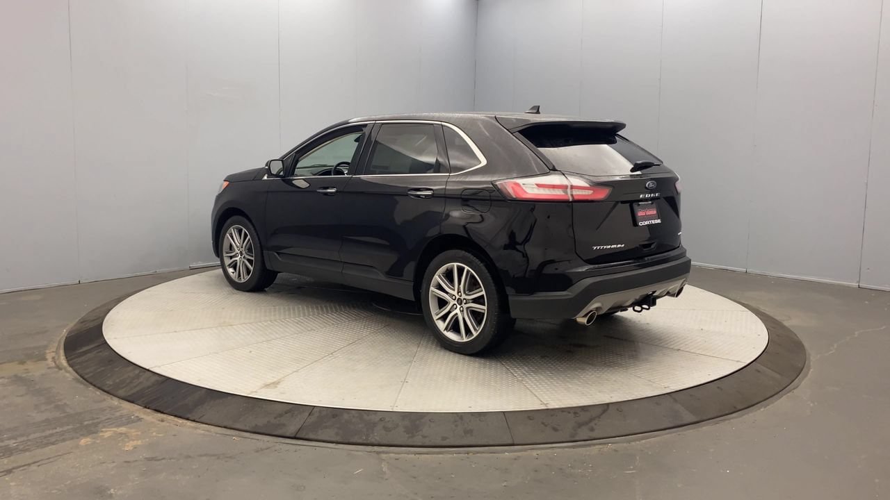 Used 2024 Ford Edge Titanium w/ Equipment Group 301A AWD/4WD image 3
