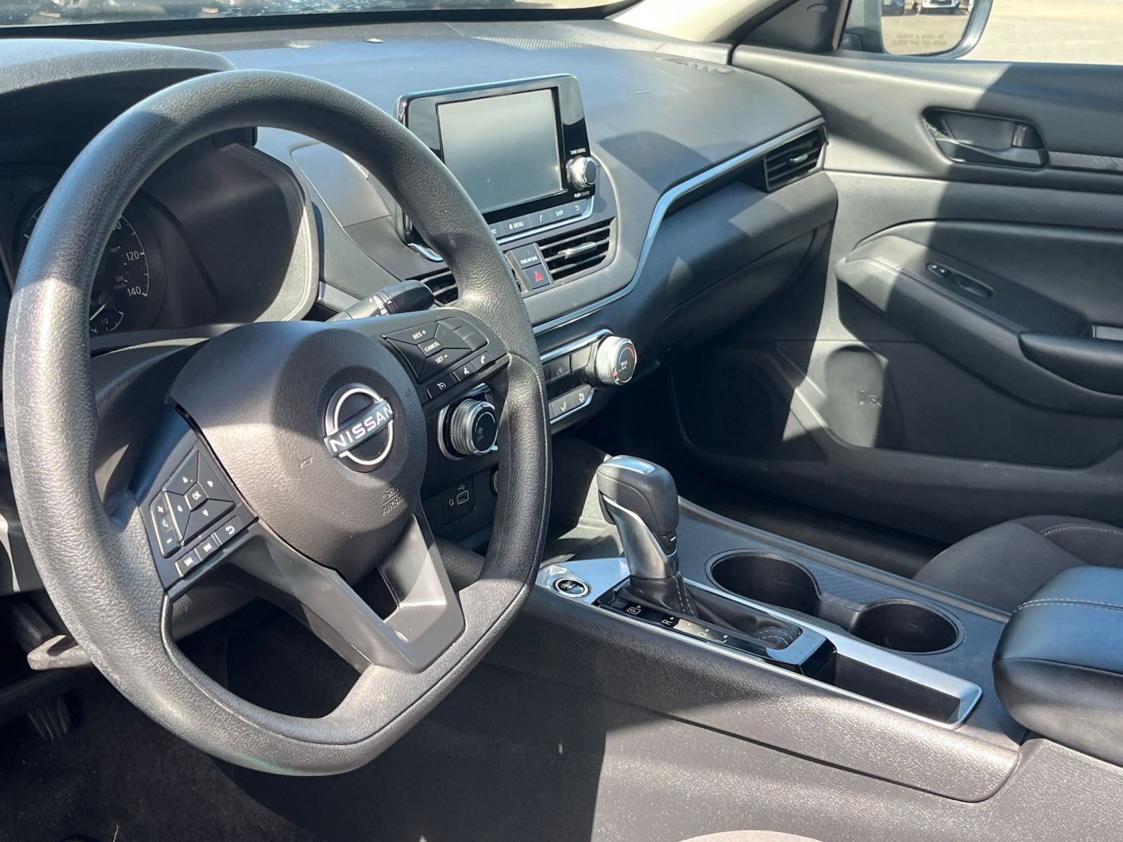 Used 2023 Nissan Altima 2.5 S FWD image 33