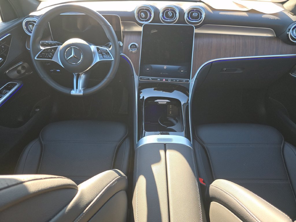 Used 2026 Mercedes-Benz GLC 300 4MATIC image 21