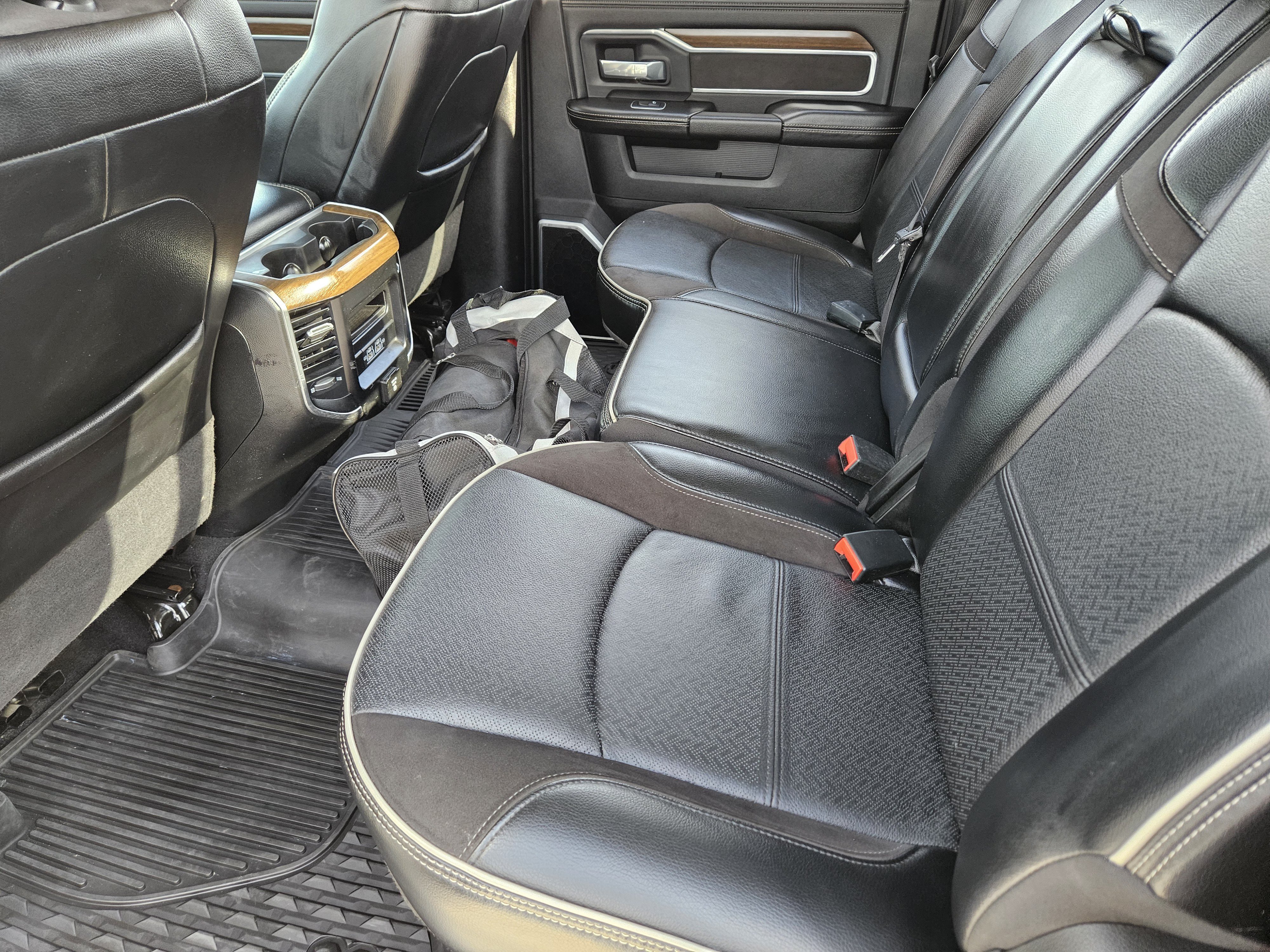 Used 2023 RAM 2500 Laramie AWD/4WD image 30