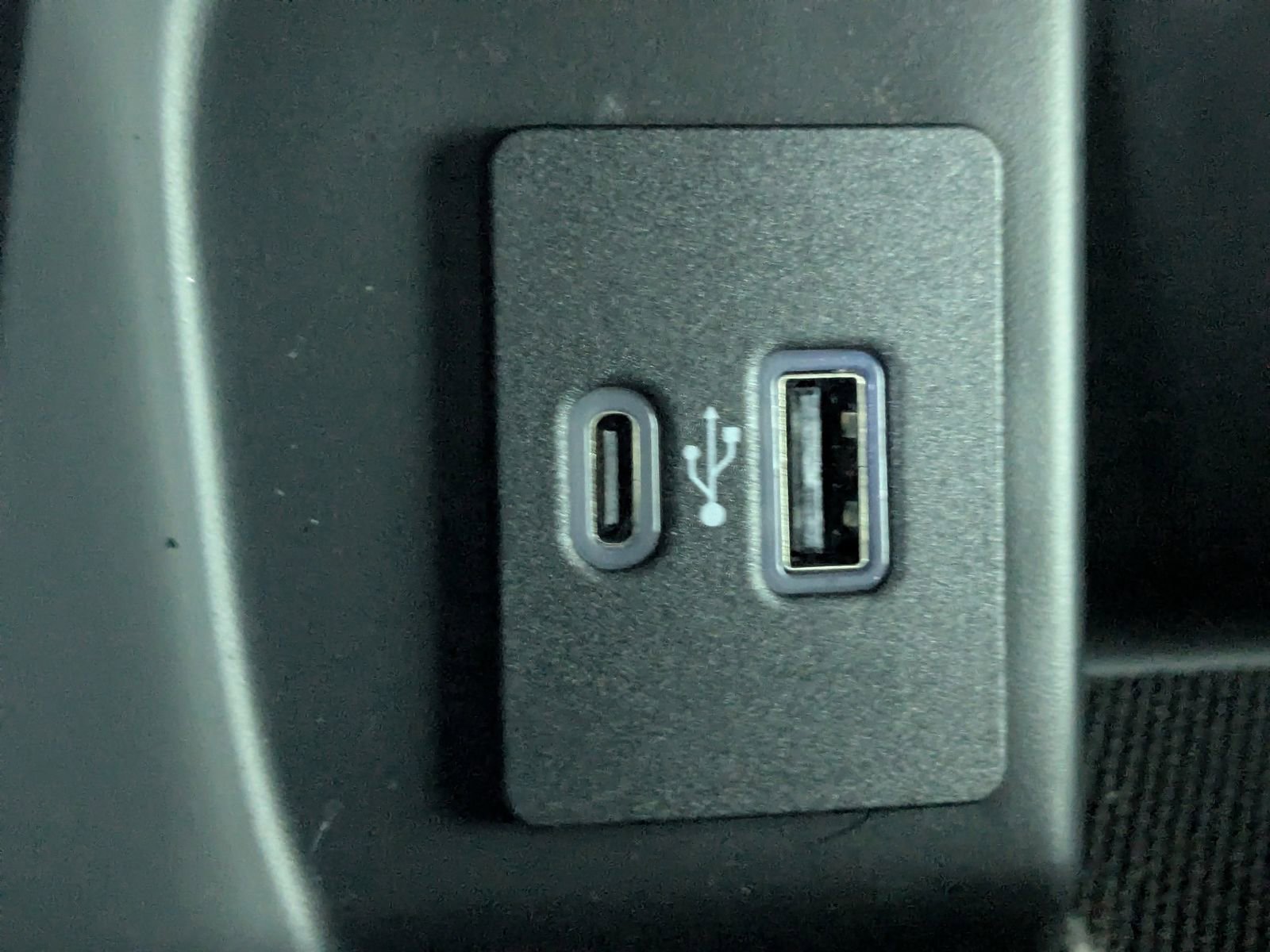 New 2023 Ford F150 Lightning Pro w/ Tow Technology Package image 24