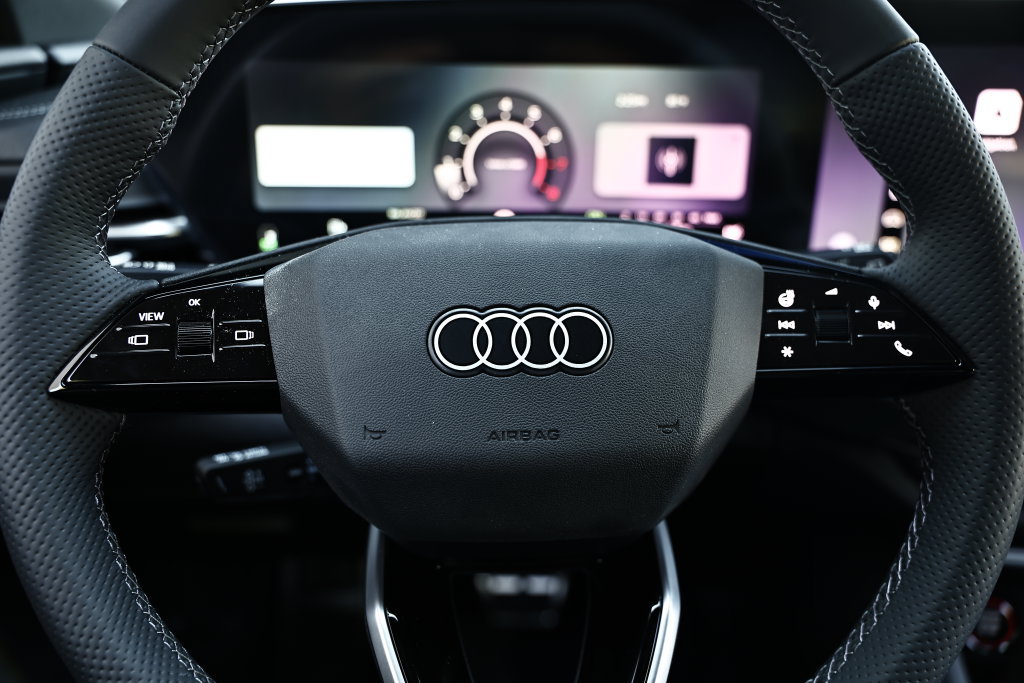 New 2026 Audi SQ5 Premium Plus AWD/4WD image 35