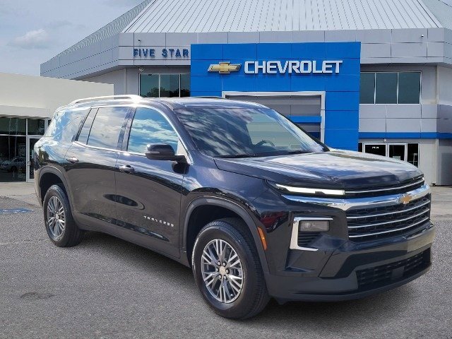 New 2026 Chevrolet Traverse LT image 1