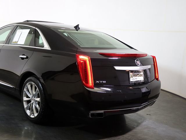 Used 2013 Cadillac XTS Premium FWD image 10