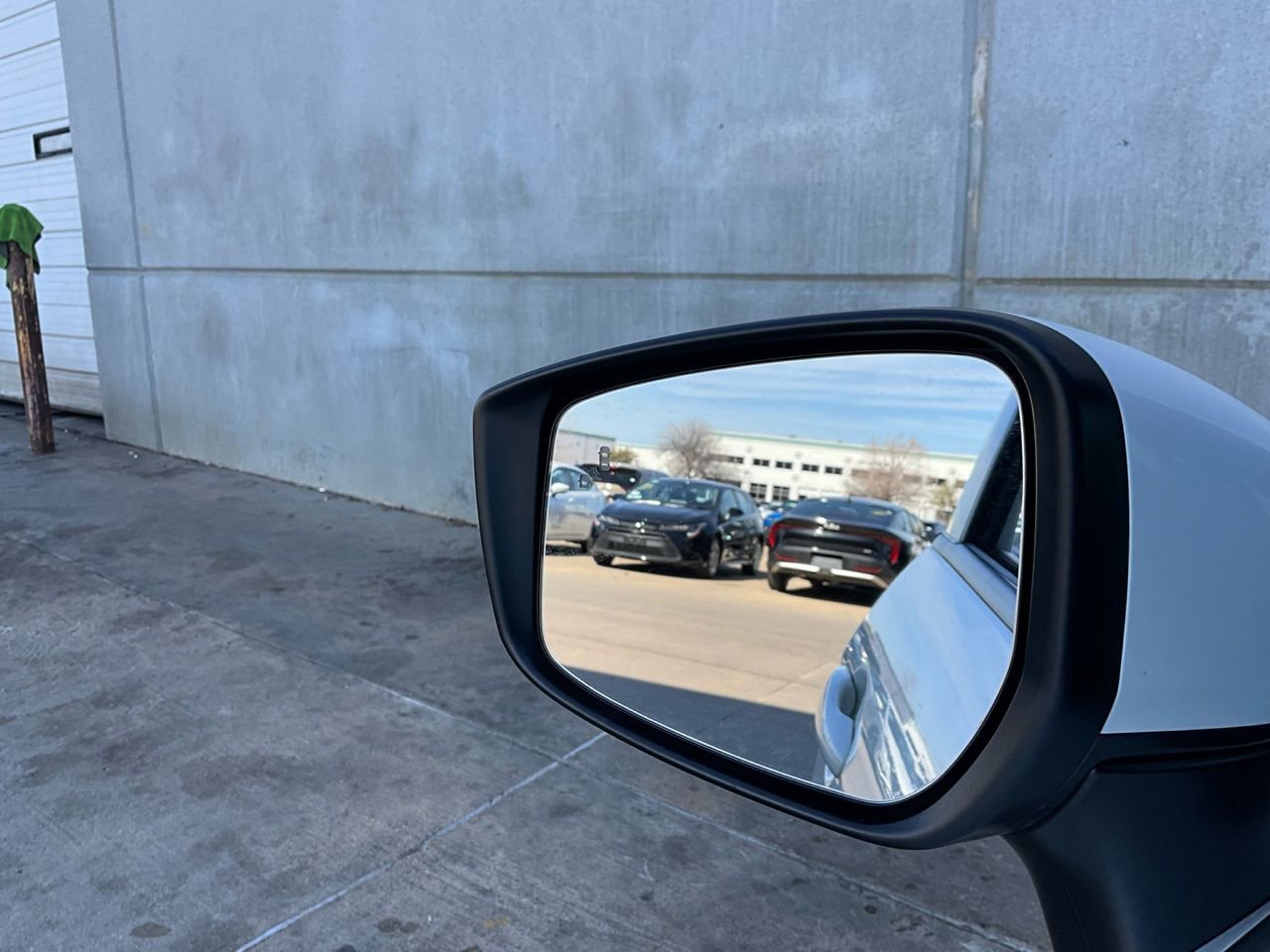 Used 2025 Nissan Versa SV image 18