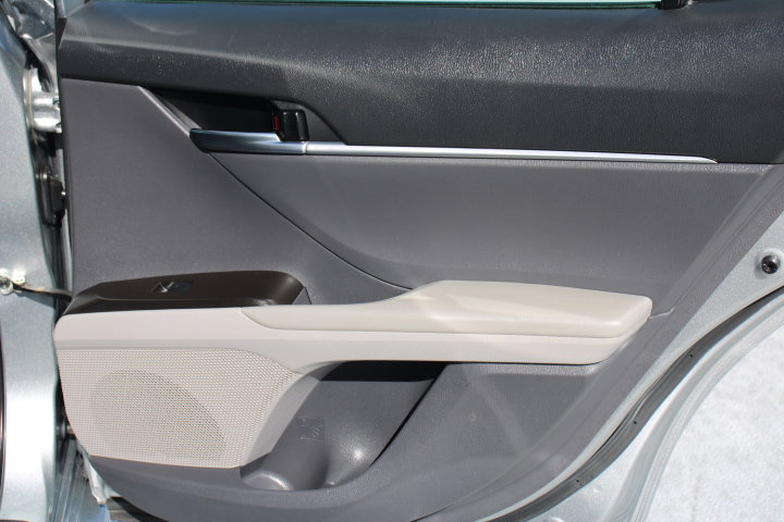 Used 2021 Toyota Camry SE image 16