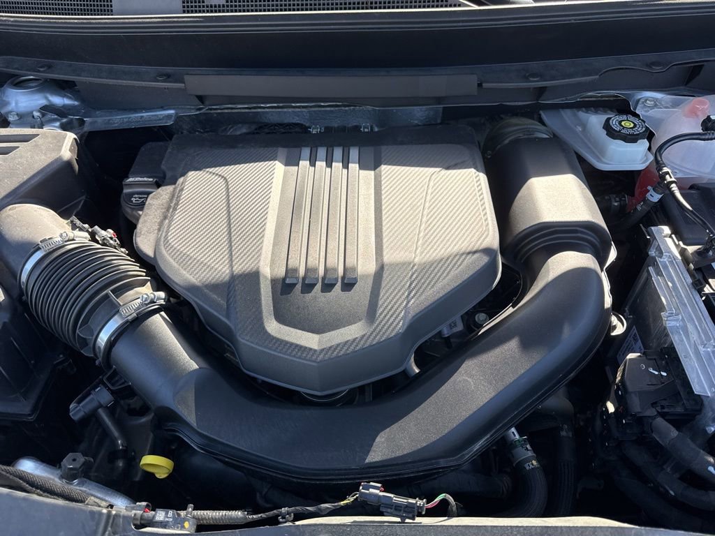 Used 2025 GMC Acadia Elevation FWD image 37