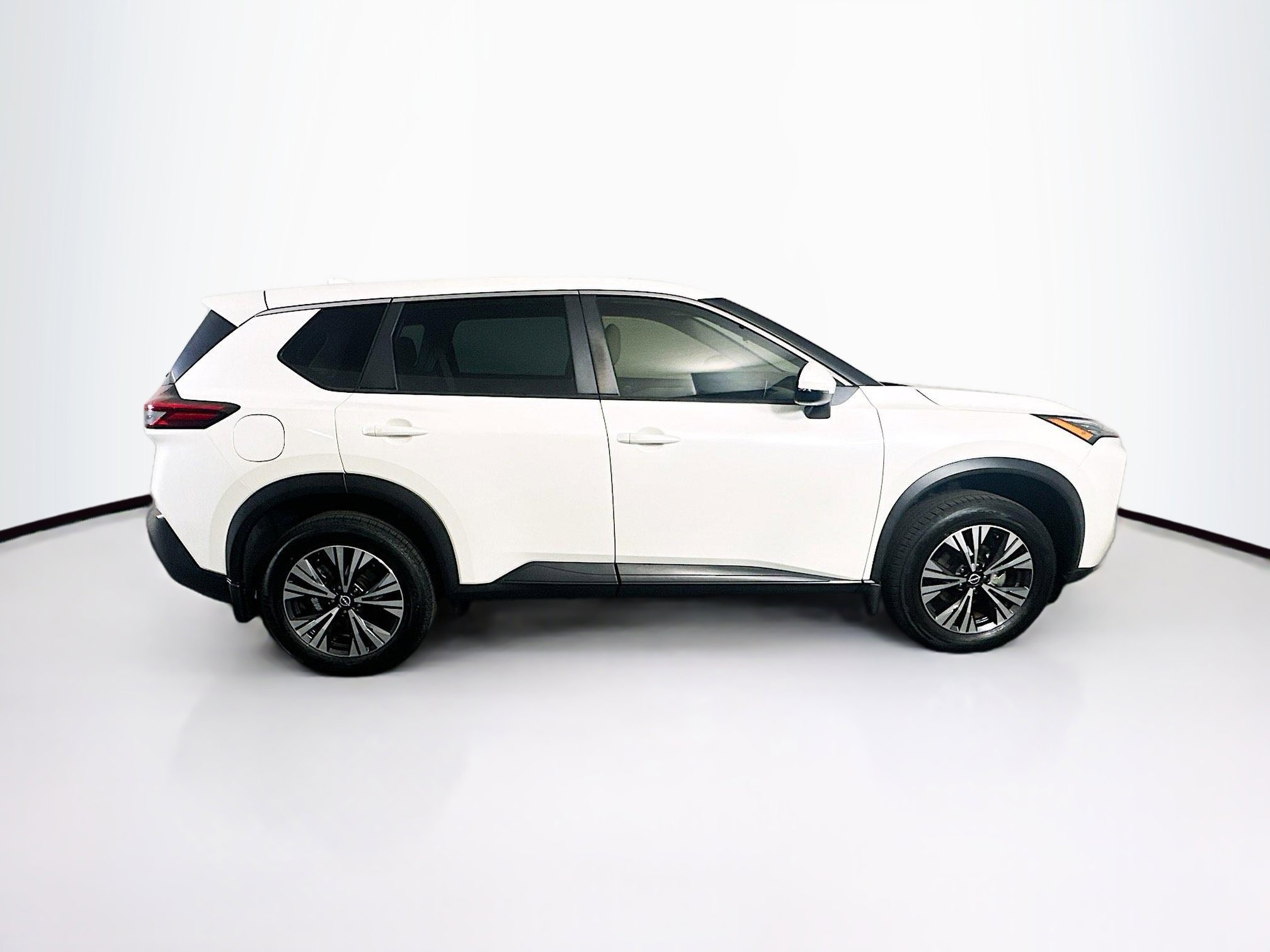 Used 2023 Nissan Rogue SV image 10