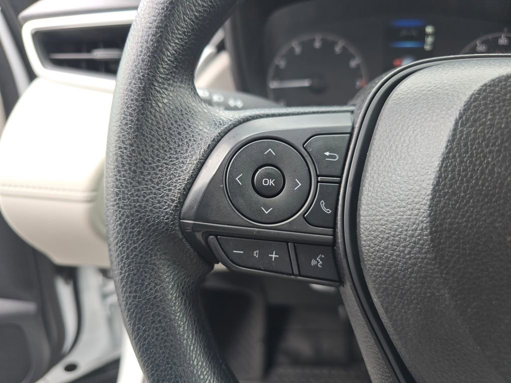 Used 2024 Toyota Corolla Cross L AWD/4WD image 22