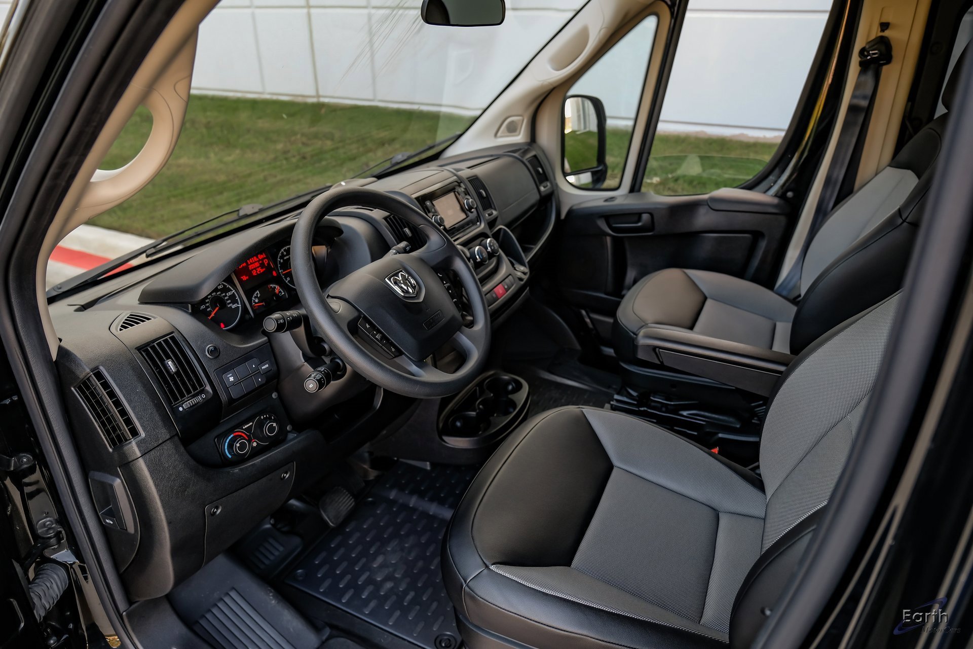 Used 2020 RAM ProMaster 2500 image 35