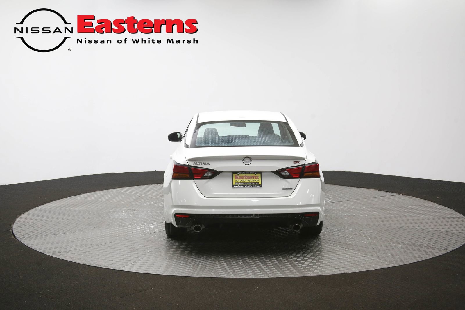 Used 2024 Nissan Altima 2.0 SR FWD image 34