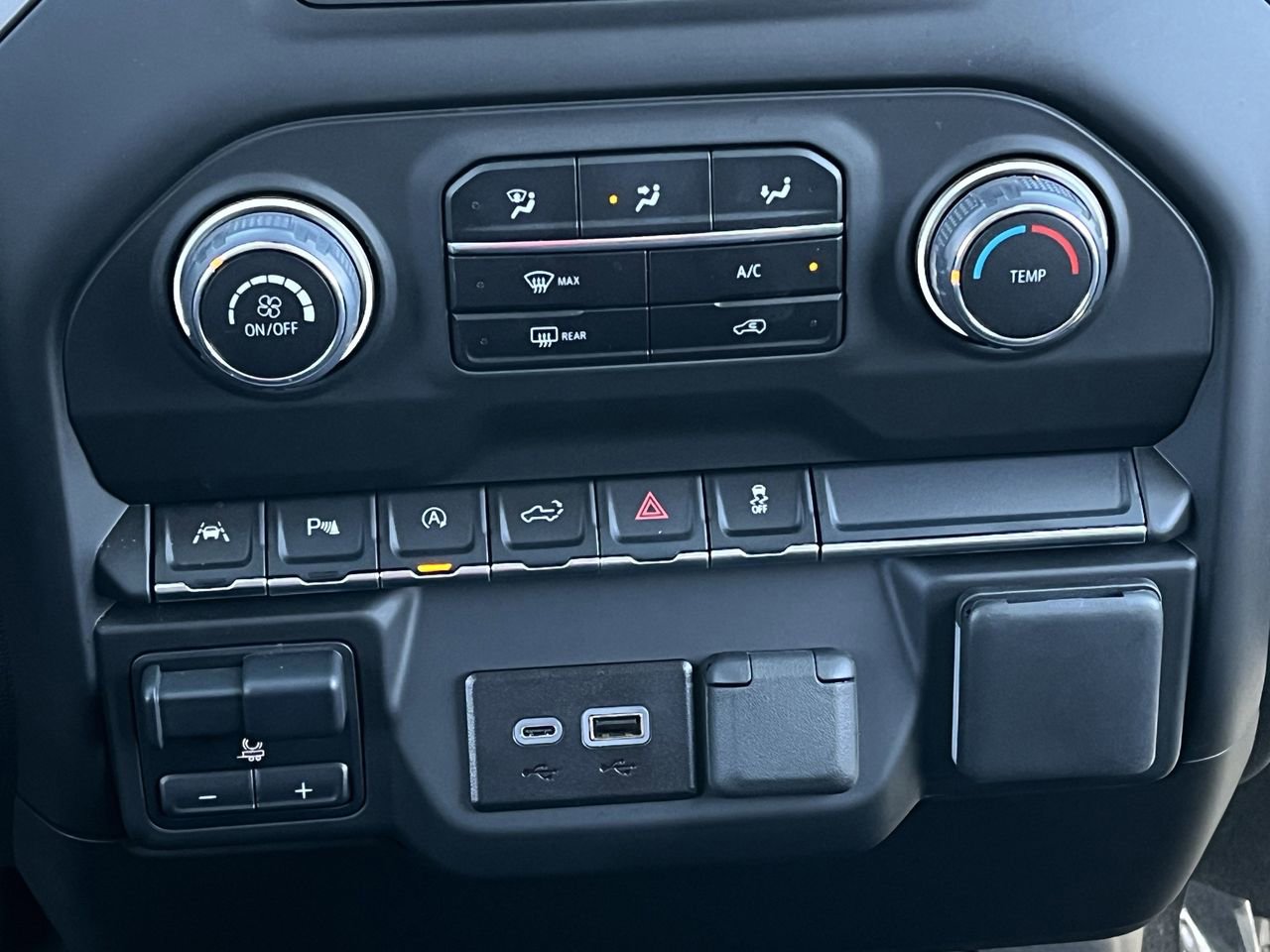 Used 2025 Chevrolet Silverado 1500 W/T w/ WT Safety Package image 15