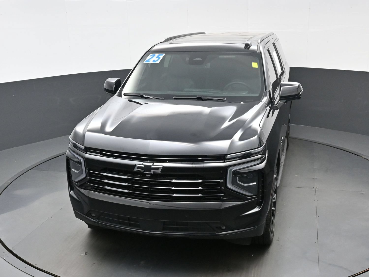 Used 2025 Chevrolet Suburban RST w/ RST Capability Package AWD/4WD image 47
