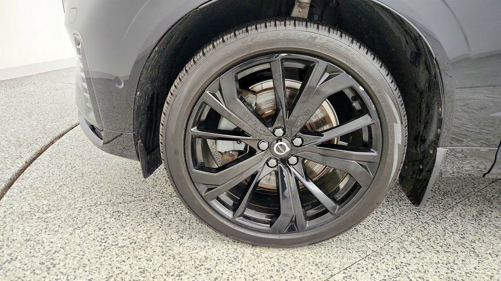 Used 2024 Volvo XC60 T8 Ultimate w/ Protection Package Premier image 9