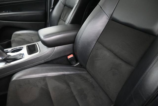 Used 2021 Jeep Grand Cherokee Laredo X AWD/4WD image 18