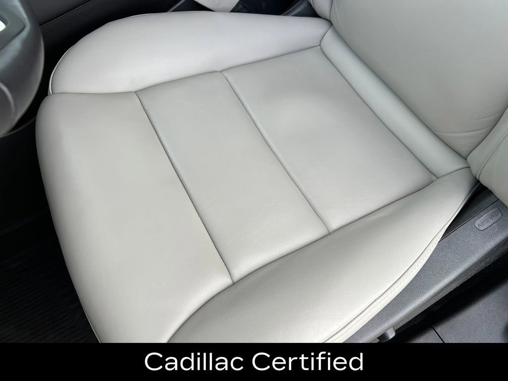 Certified 2022 Cadillac XT4 Premium Luxury w/ Enhanced Visibility Package image 11