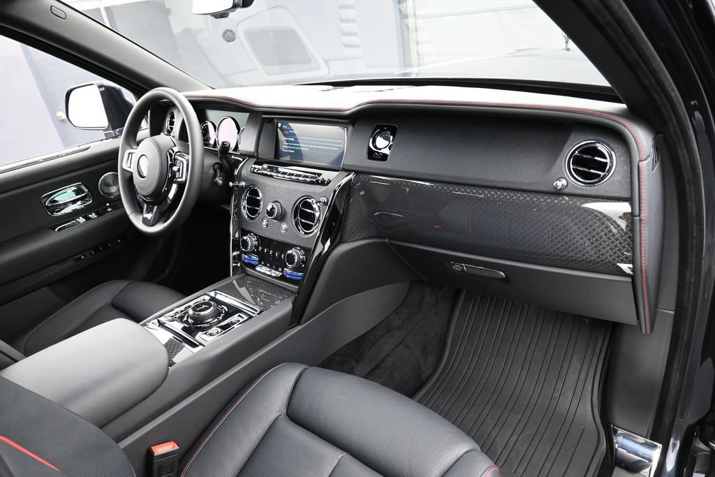 Certified 2024 Rolls-Royce Cullinan Black Badge AWD/4WD image 34