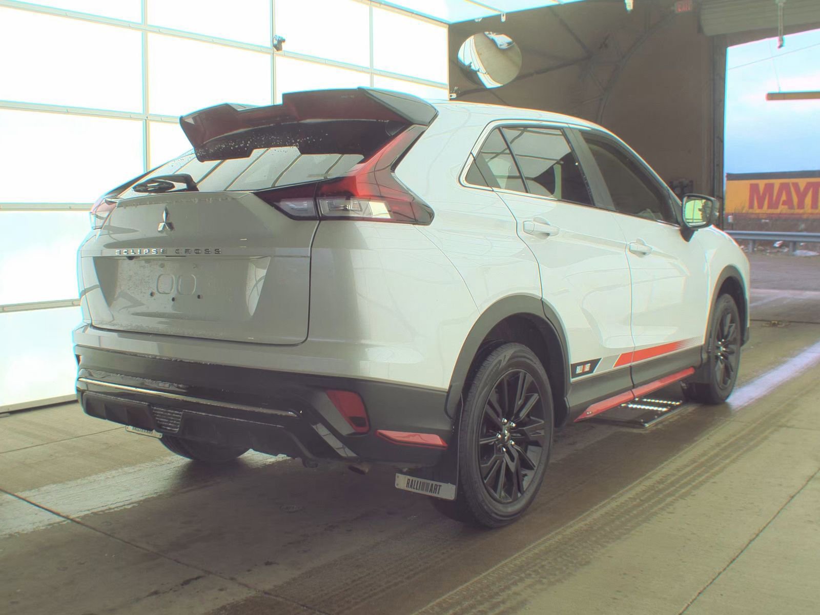 Used 2023 Mitsubishi Eclipse Cross SE image 8