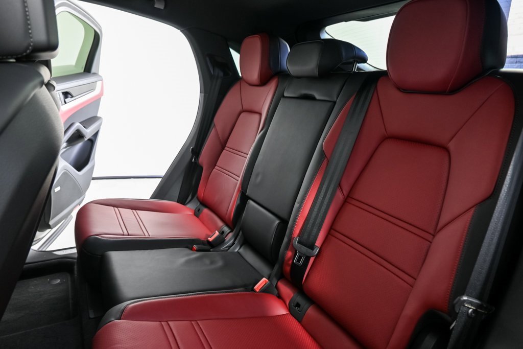 New 2026 Porsche Cayenne S image 22