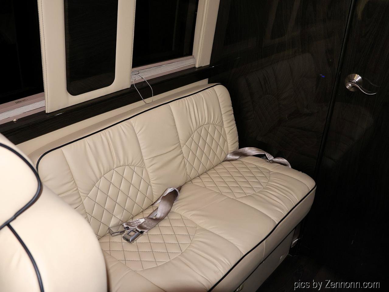 Used 2018 Mercedes-Benz Sprinter 3500 image 38