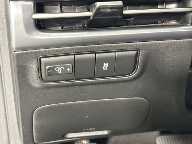 Used 2025 Hyundai Tucson SE FWD image 19