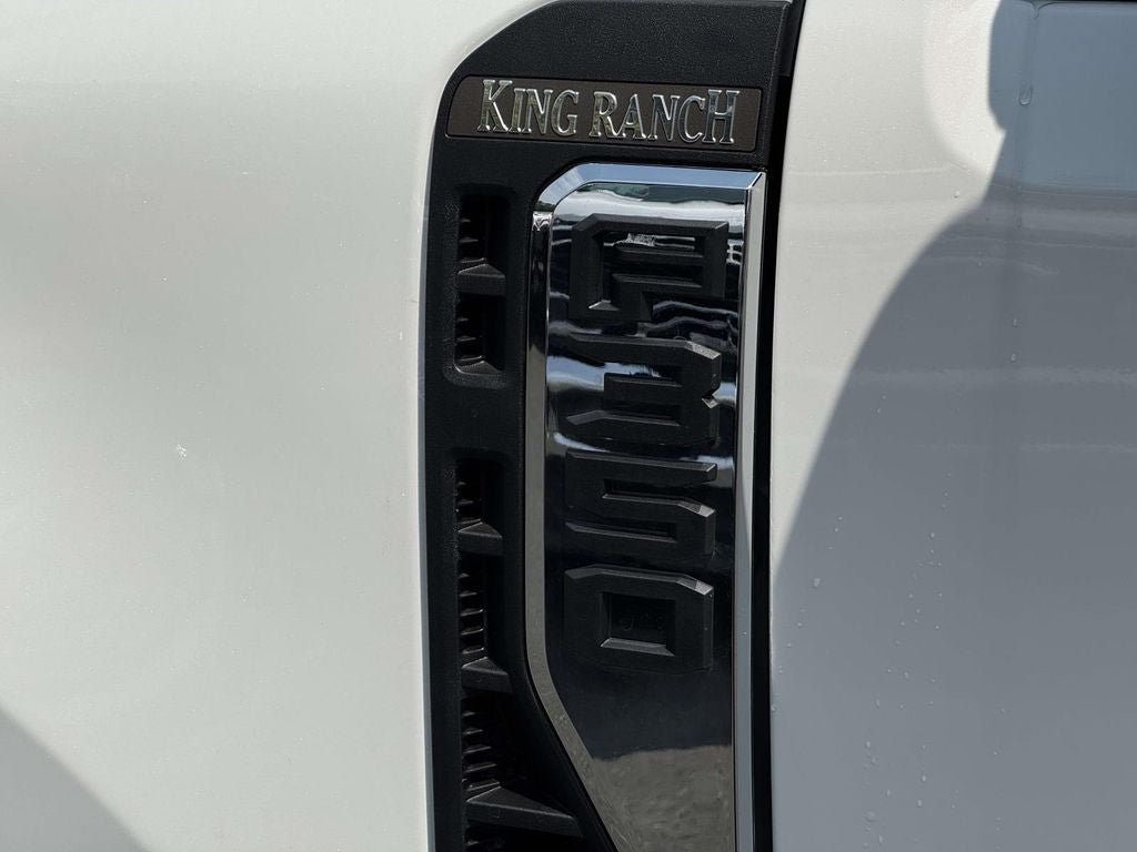 New 2026 Ford F350 King Ranch w/ Chrome Package AWD/4WD image 2