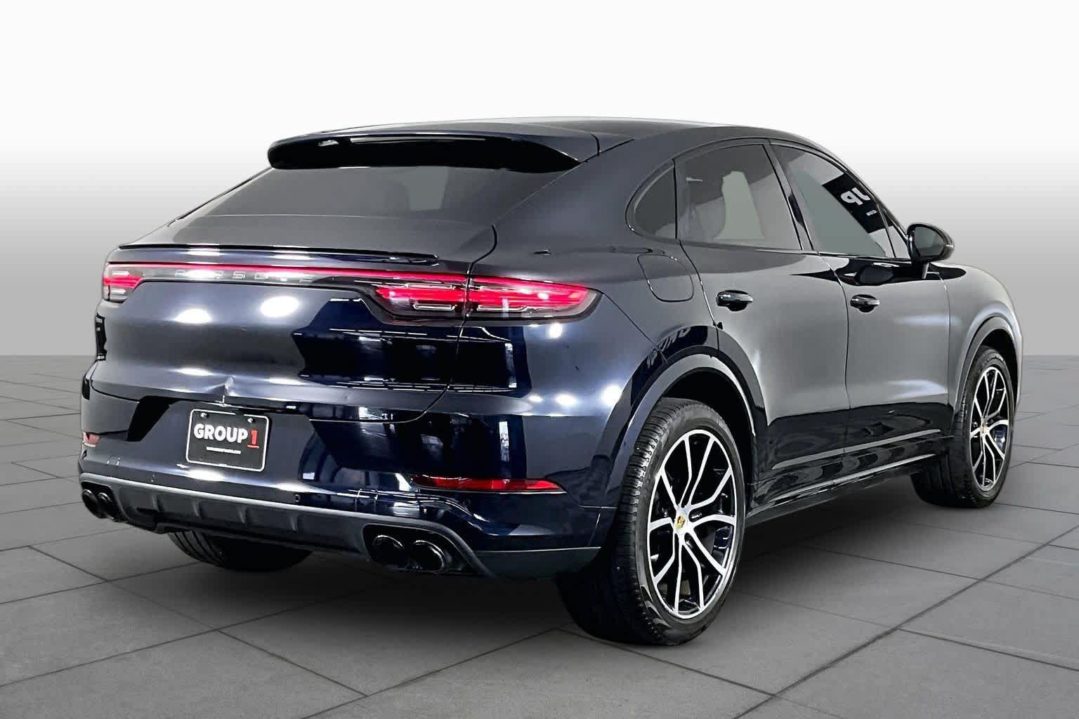 Used 2020 Porsche Cayenne AWD/4WD image 12