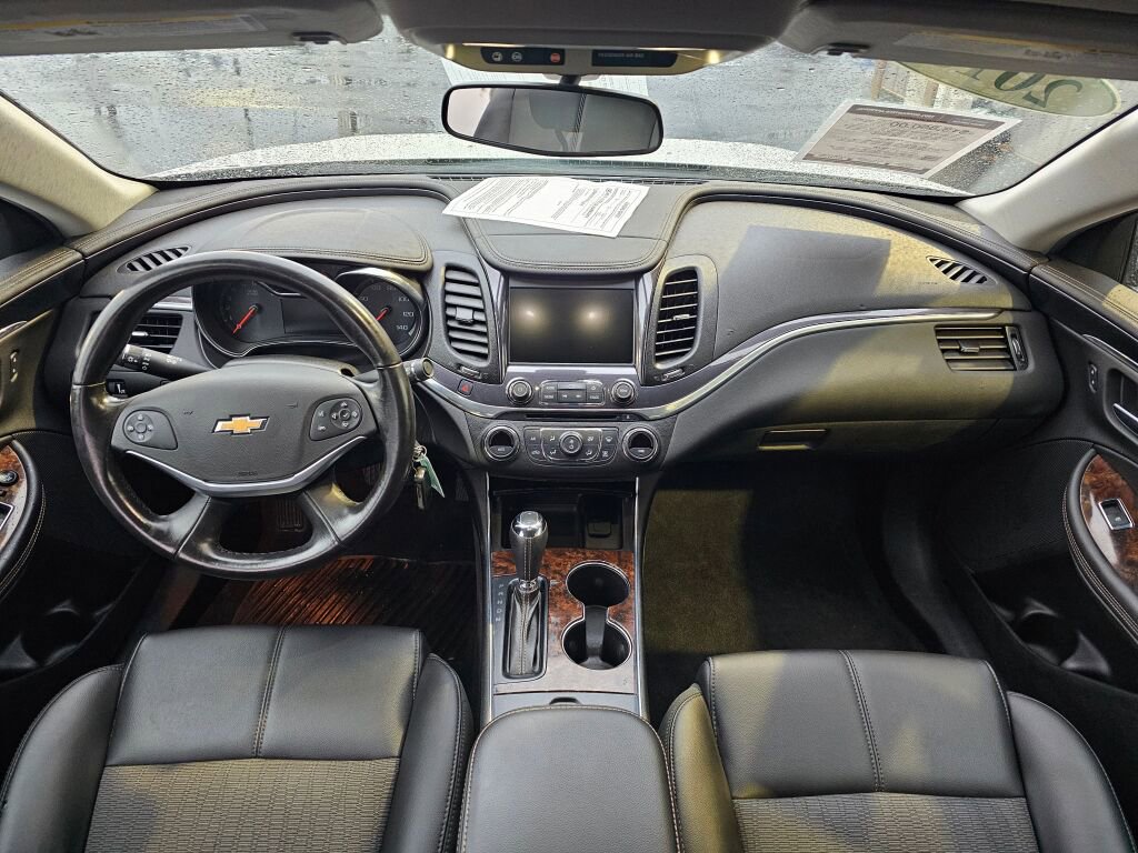 Used 2015 Chevrolet Impala LT FWD image 19