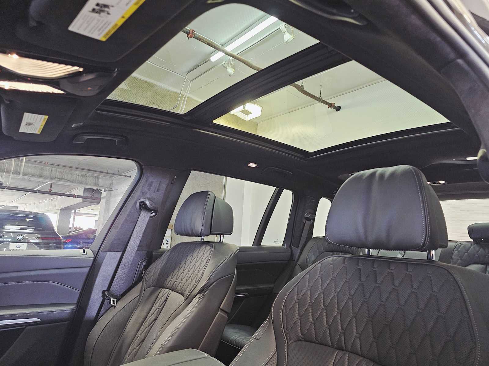 New 2026 BMW X7 M60i image 24