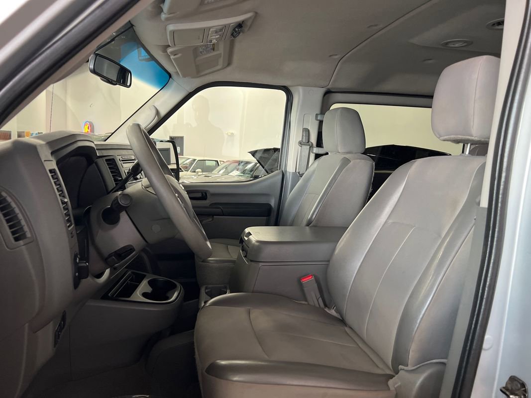 Used 2017 Nissan NV 3500 SV image 11