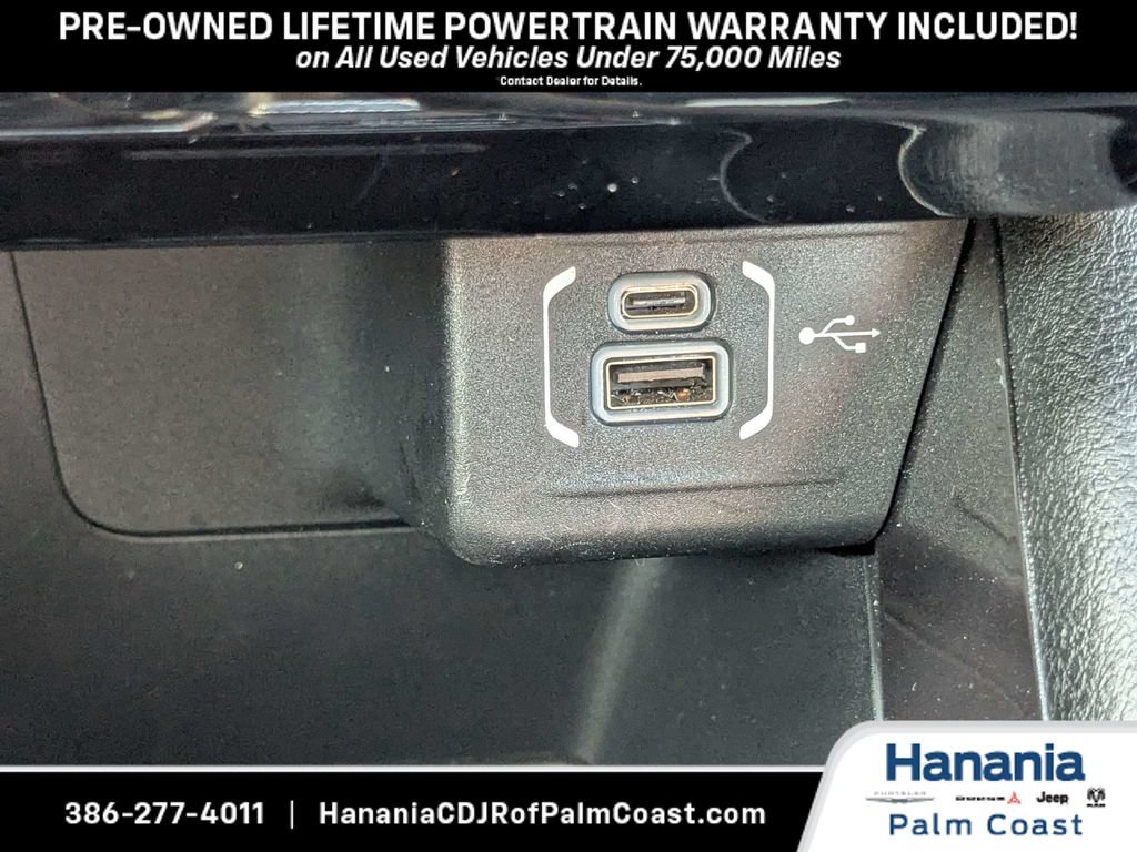 Used 2024 Jeep Compass Latitude w/ Sun and Sound Group AWD/4WD image 23